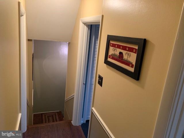 421 Rugby Road Birdsboro, PA 19508 - Photo 15 of 25 Hallway
