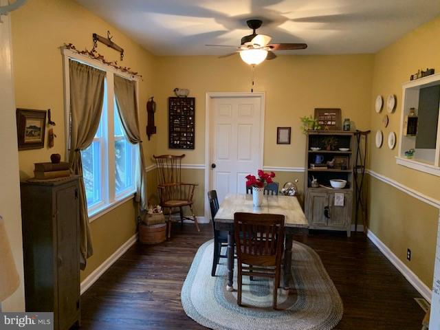 421 Rugby Road Birdsboro, PA 19508 - Photo 8 of 25 Formal Dining Room