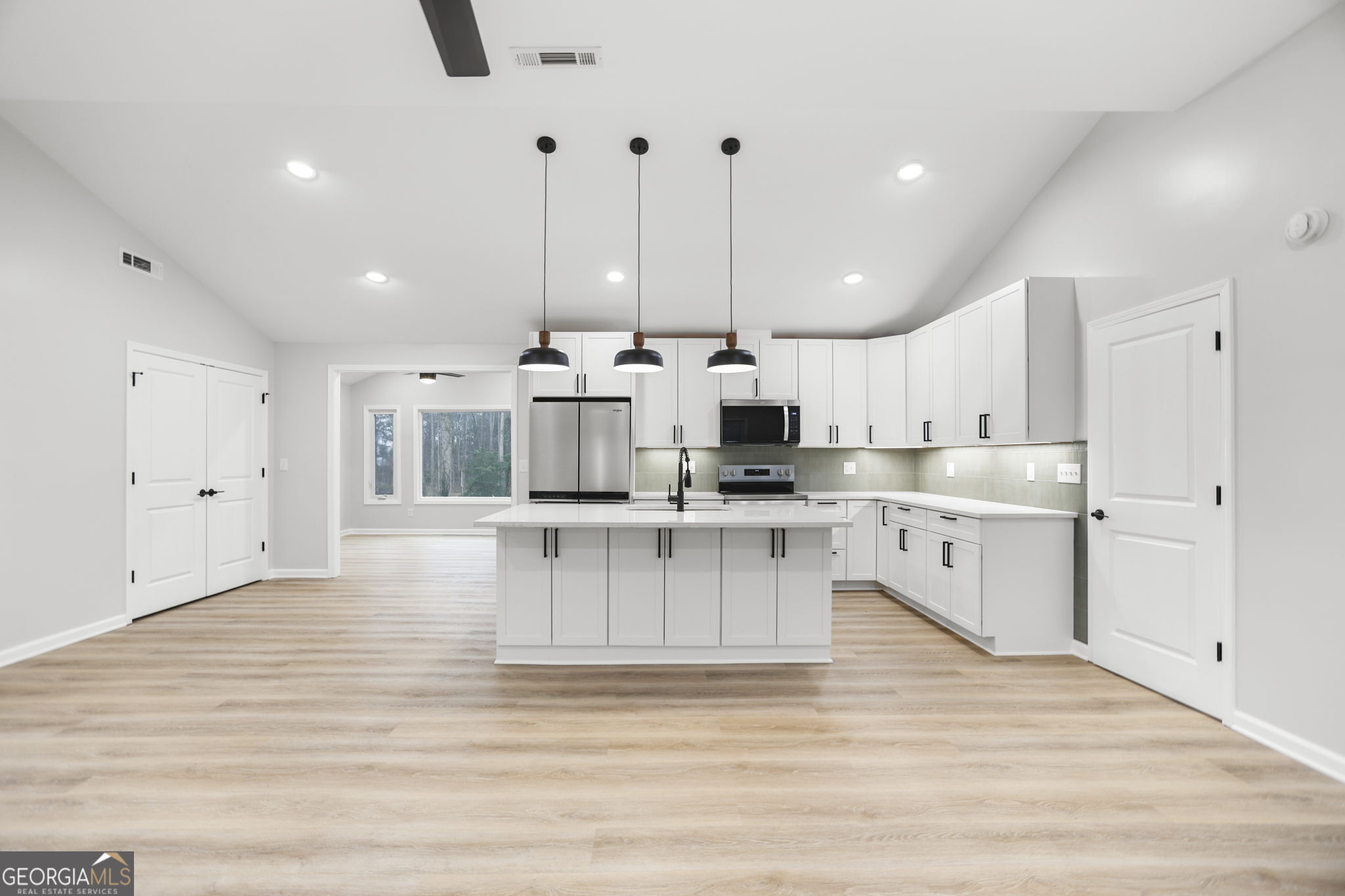 335 Harris Road Fayetteville, GA 30215 - Photo 7 of 35