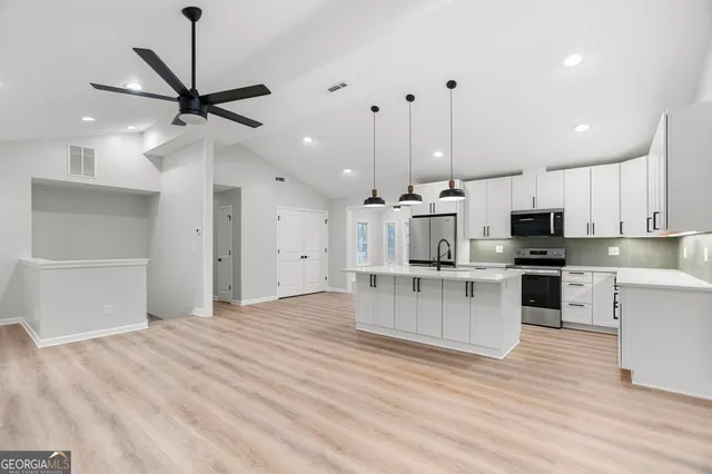 $2,800 | 335 Harris Road, Fayetteville, GA 30215