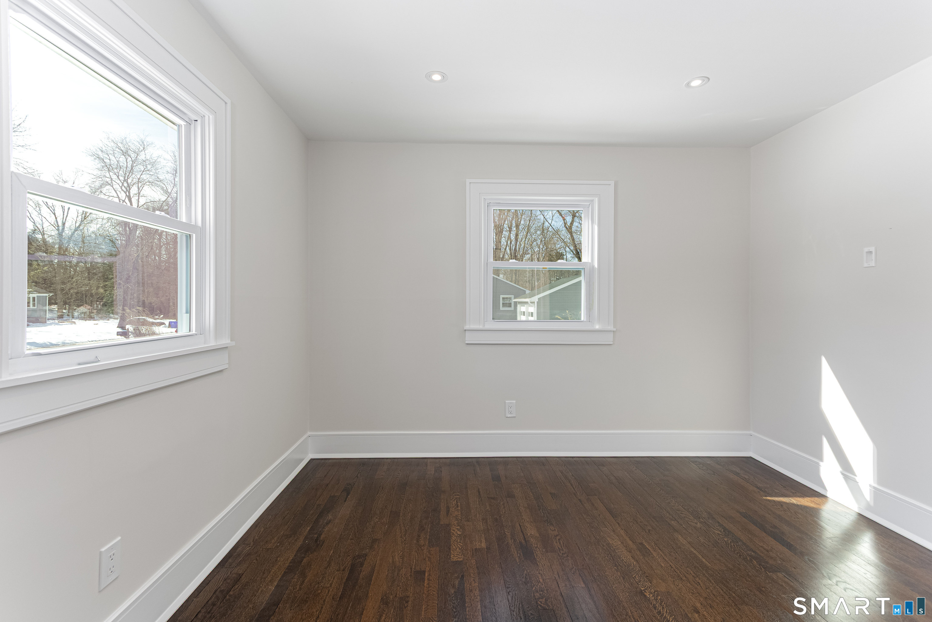 338 Stevenson Road Fairfield, CT 06825 - Photo 8 of 15 Gallery Image 8