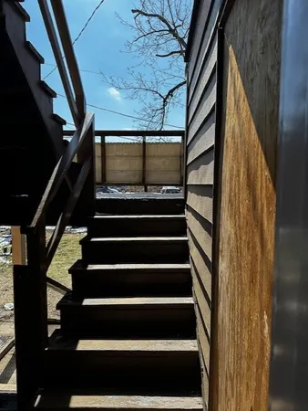 $1,950 | 1617 West Glenlake Avenue, Unit 1W, Chicago, IL 60660