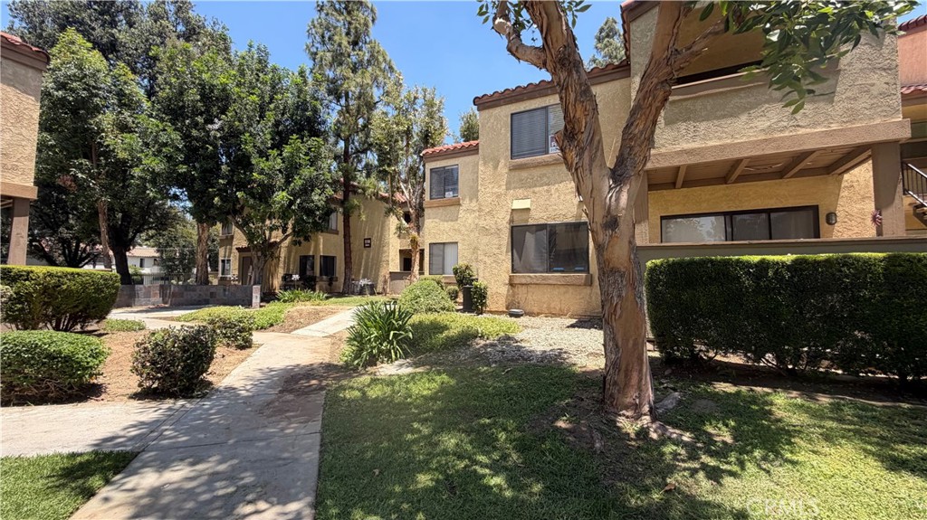 1140 West Blaine Street, Unit 101 Riverside, CA 92507 - Photo 3 of 10