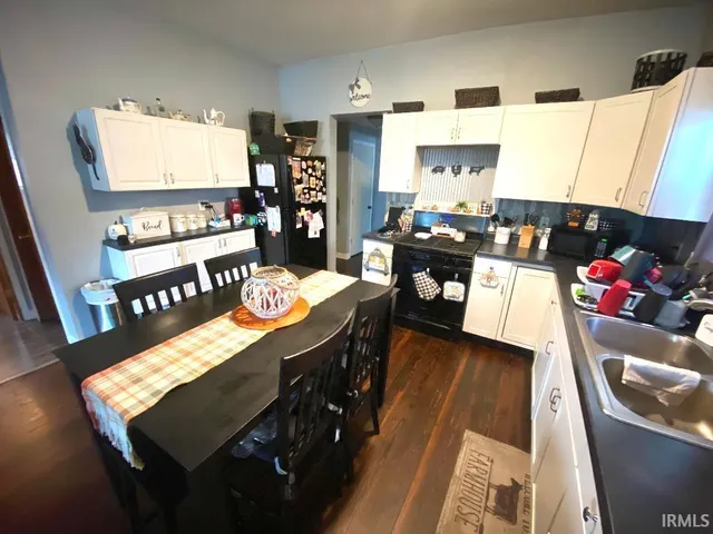 $114,500 | 8065 East Terhune Street, Dugger, IN 47848