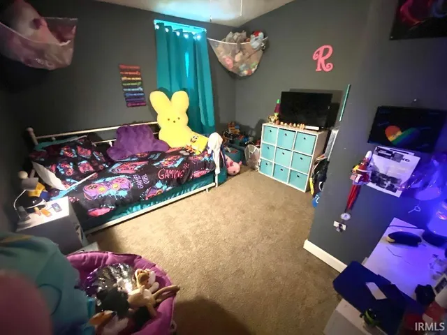 $114,500 | 8065 East Terhune Street, Dugger, IN 47848