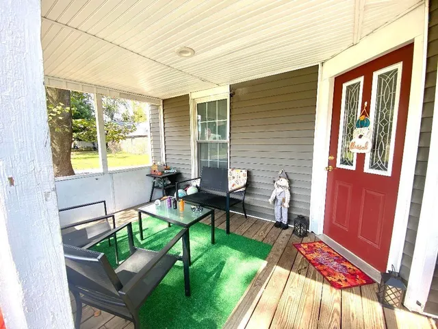 $114,500 | 8065 East Terhune Street, Dugger, IN 47848