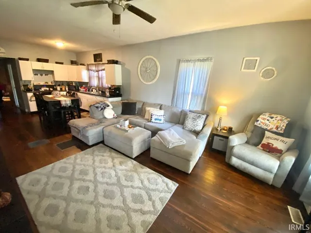 $114,500 | 8065 East Terhune Street, Dugger, IN 47848