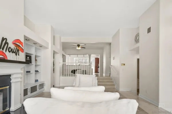 $1,480,000 | 5117 Renaissance Avenue, Unit D, San Diego, CA 92122