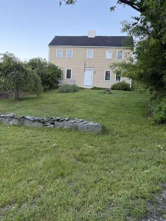 $750,000 | 114 Dearborn Road, Epping, NH 03042