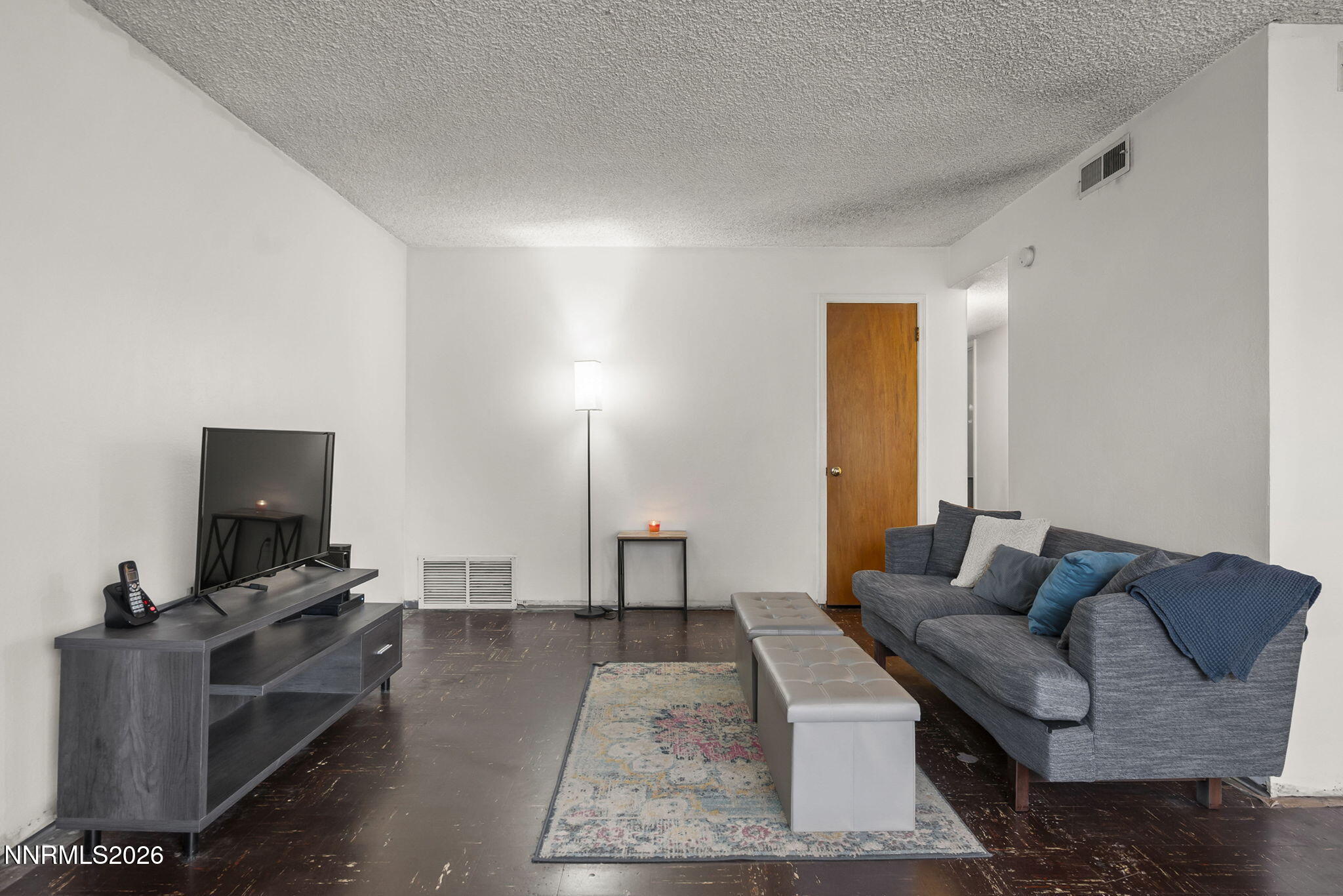 355 York Way Sparks, NV 89431 - Photo 4 of 22 4-web-or-mls-_DSC0007