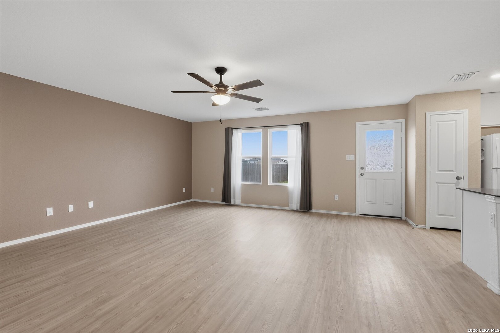 10716 Sweepback Trail Converse, TX 78109 - Photo 6 of 28