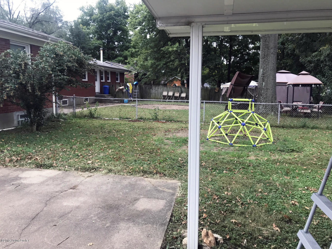 4110 Roxbury Road Louisville, KY 40218 - Photo 23 of 23 Backyard