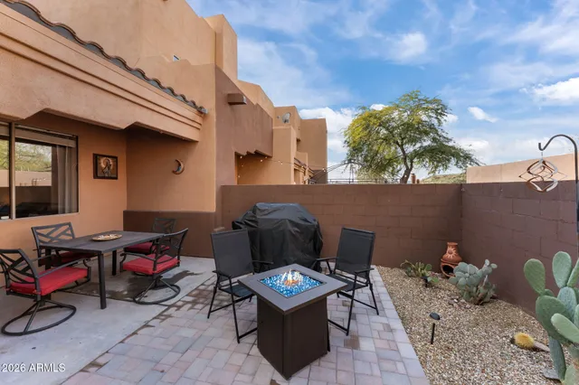 $369,000 | 10 Northridge Circle, Unit 10, Wickenburg, AZ 85390
