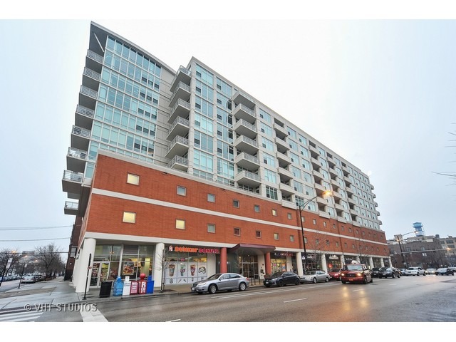 909 West Washington Boulevard, Unit 901 Chicago, IL 60607 - Photo 1 of 10 a front view of building