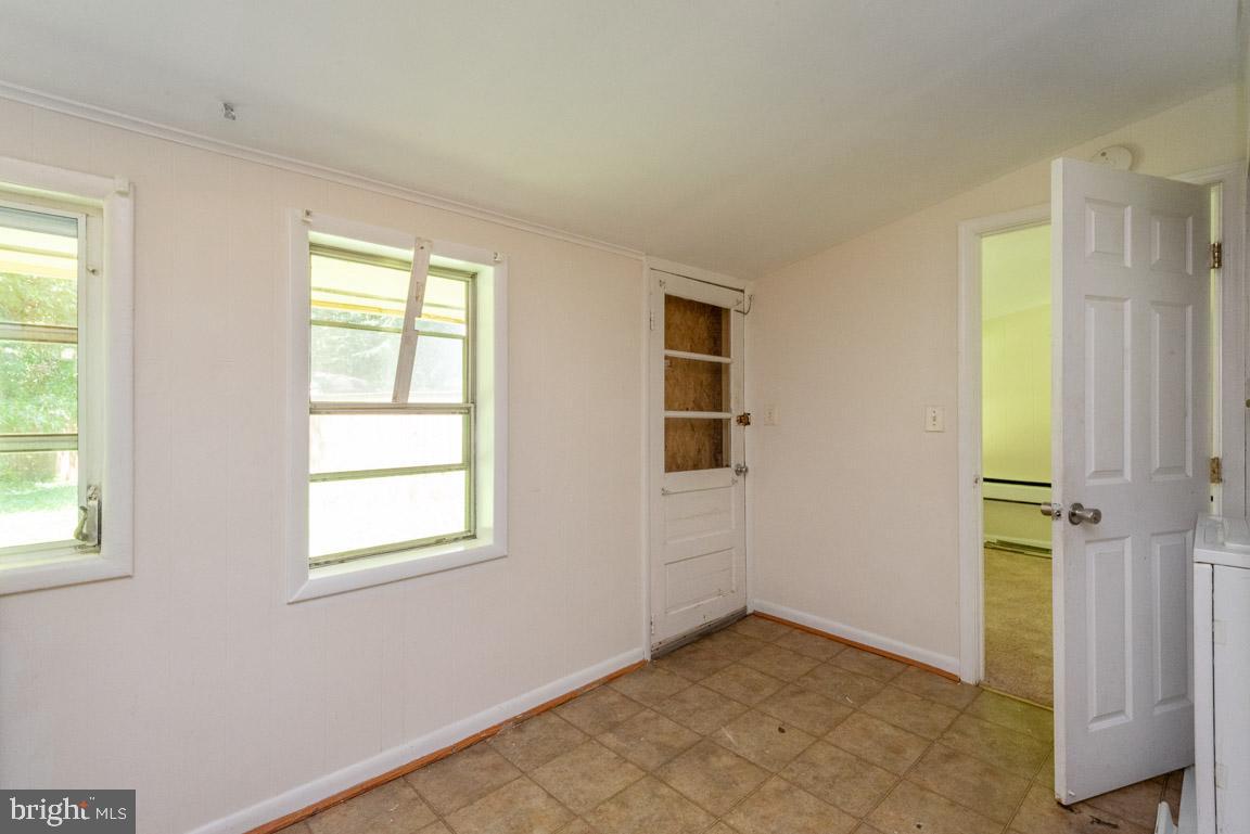 197 Mayo Road Edgewater, MD 21037 - Photo 13 of 33