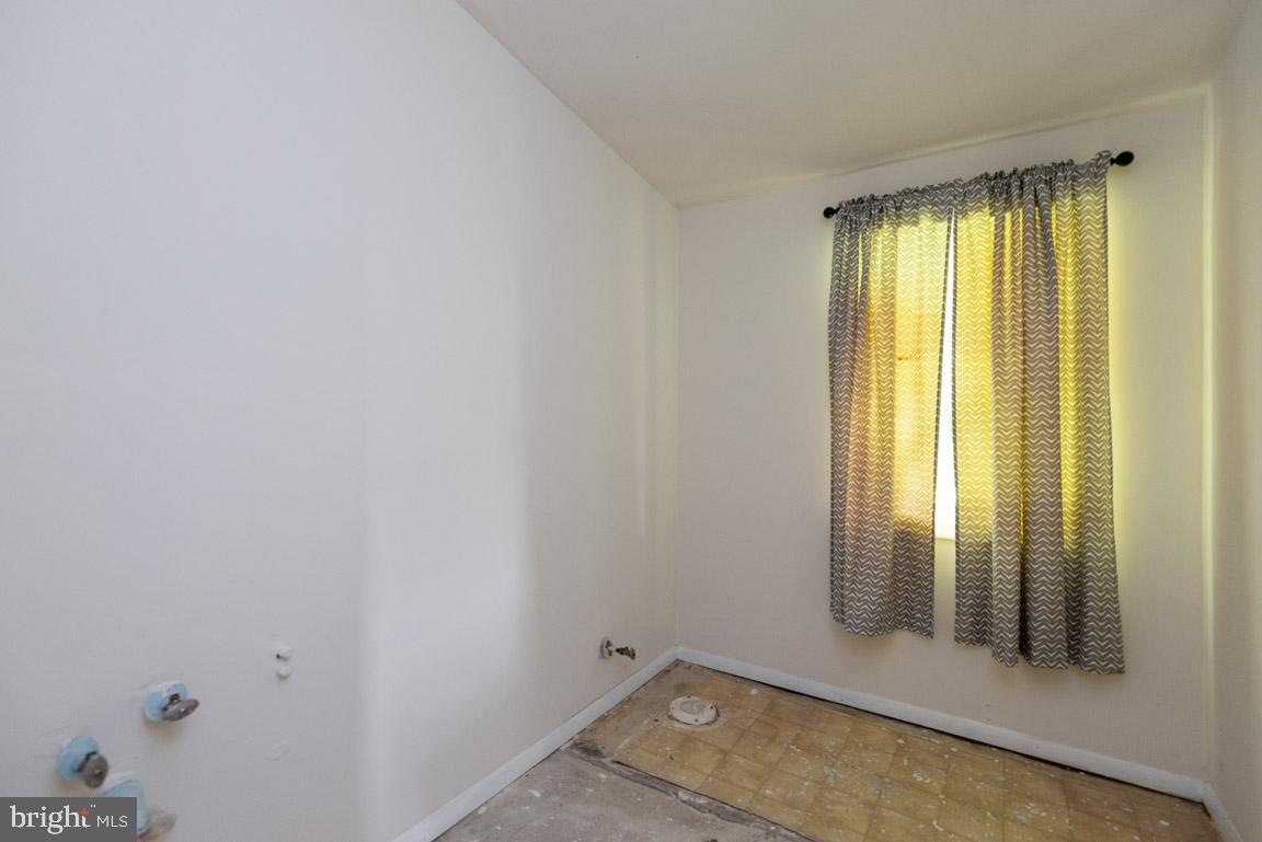 197 Mayo Road Edgewater, MD 21037 - Photo 27 of 33