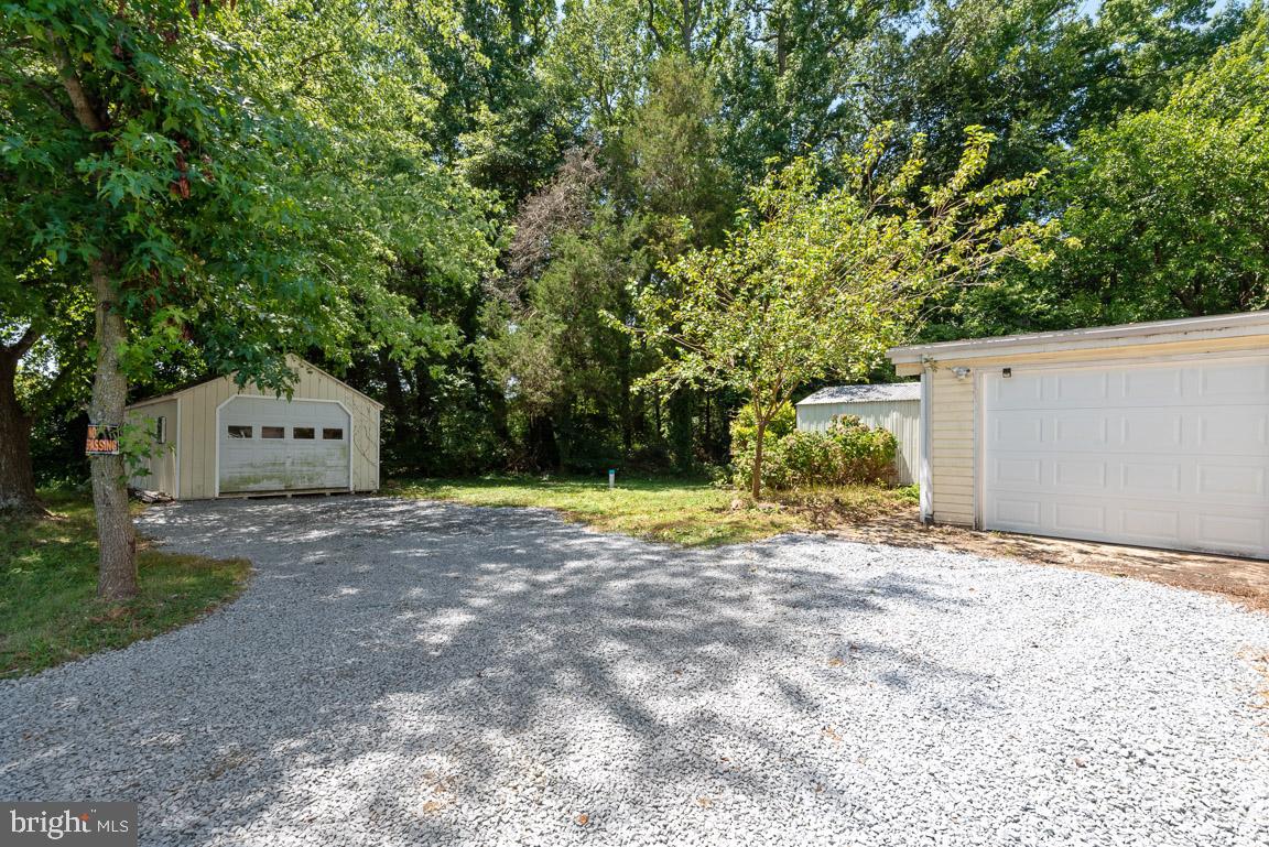 197 Mayo Road Edgewater, MD 21037 - Photo 29 of 33