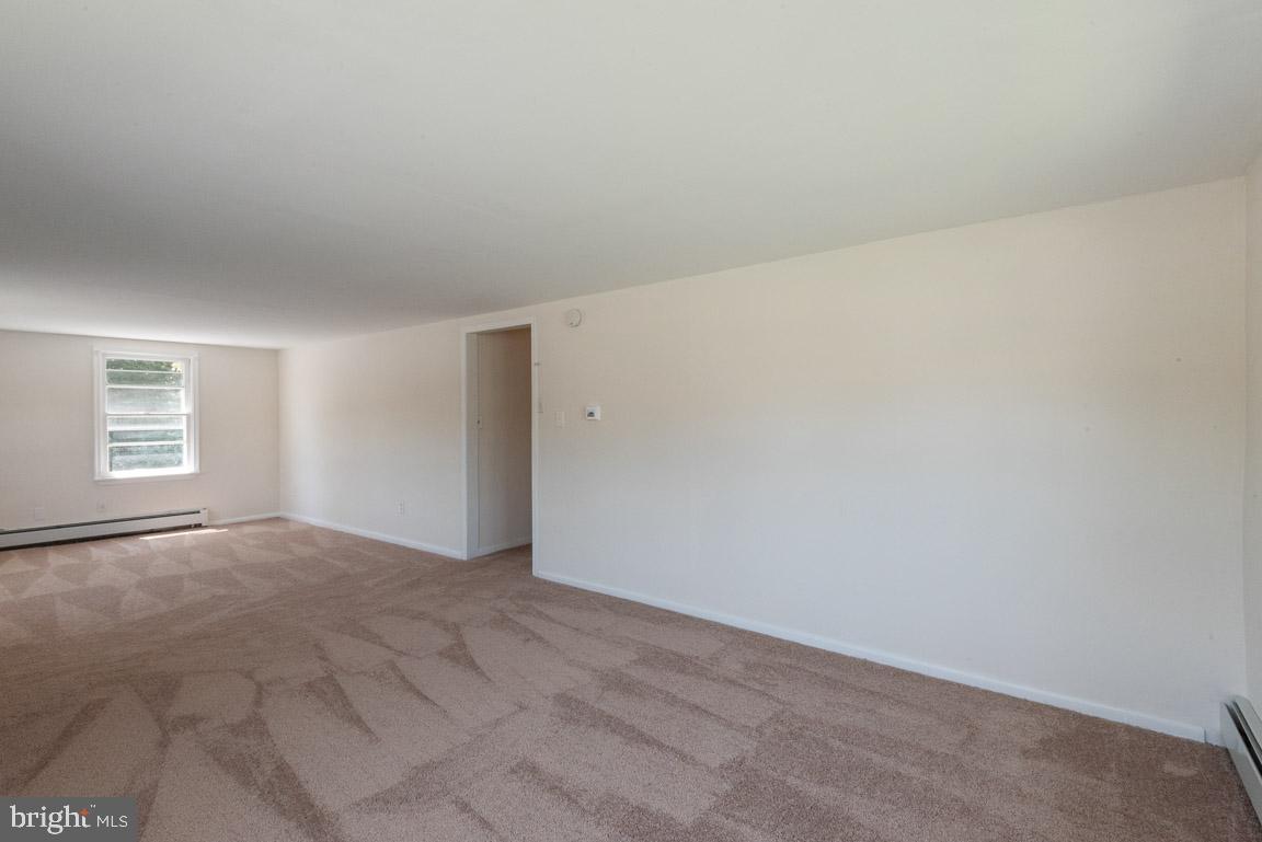 197 Mayo Road Edgewater, MD 21037 - Photo 5 of 33
