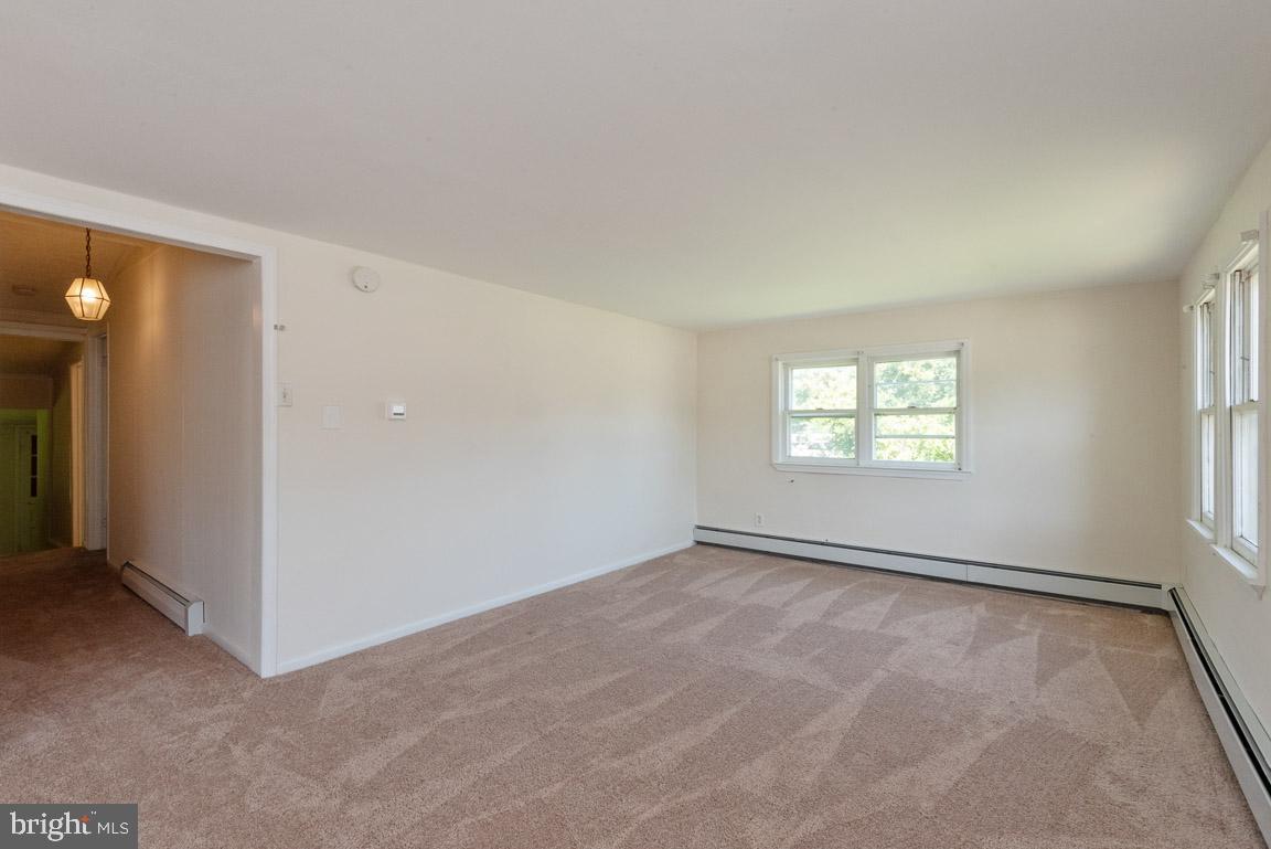 197 Mayo Road Edgewater, MD 21037 - Photo 6 of 33