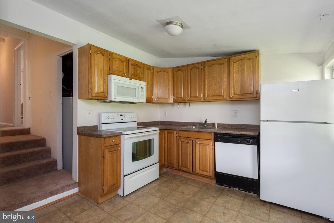 197 Mayo Road Edgewater, MD 21037 - Photo 9 of 33