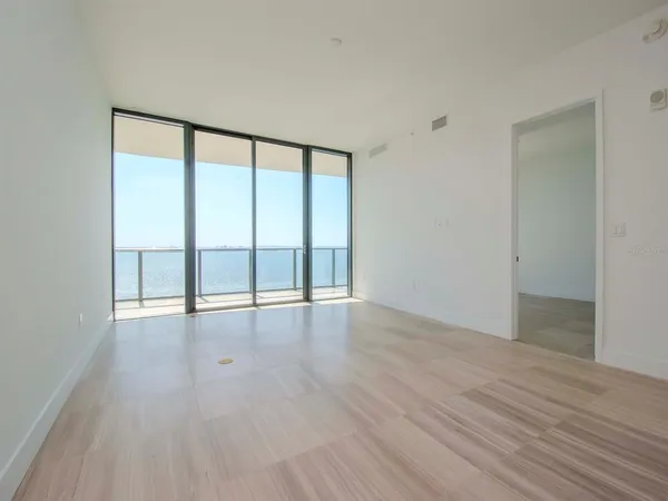 $14,000 | 3101 Bayshore Boulevard, Unit 1102, Tampa, FL 33629