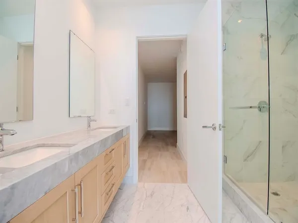 $14,000 | 3101 Bayshore Boulevard, Unit 1102, Tampa, FL 33629