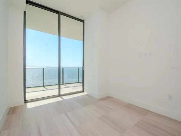 $14,000 | 3101 Bayshore Boulevard, Unit 1102, Tampa, FL 33629