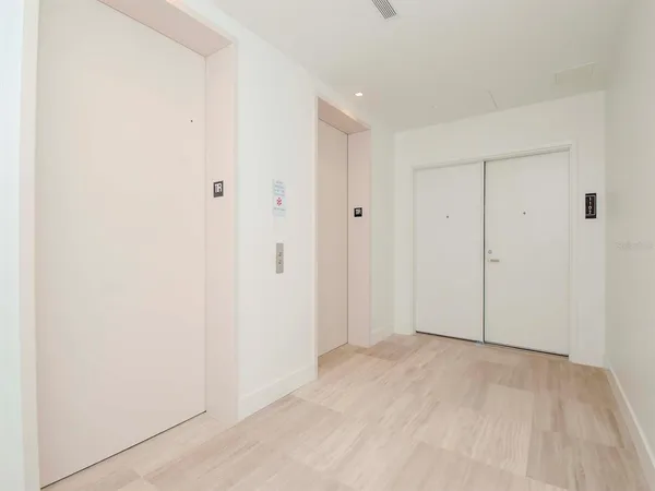 $14,000 | 3101 Bayshore Boulevard, Unit 1102, Tampa, FL 33629