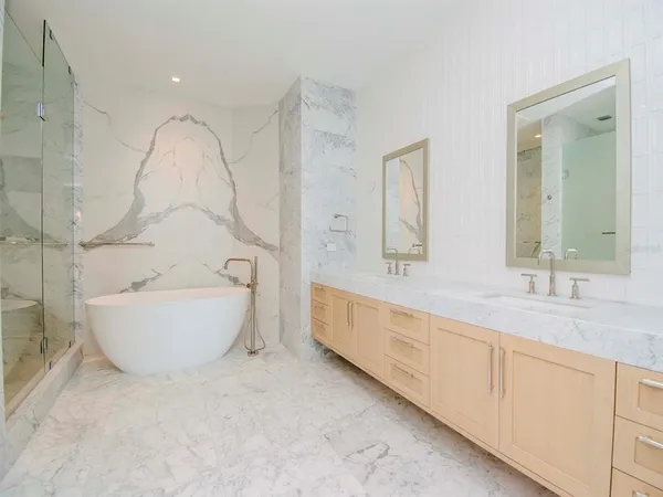 $14,000 | 3101 Bayshore Boulevard, Unit 1102, Tampa, FL 33629