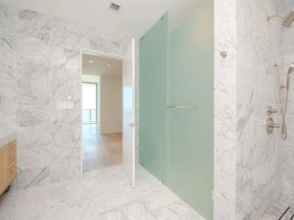 $14,000 | 3101 Bayshore Boulevard, Unit 1102, Tampa, FL 33629