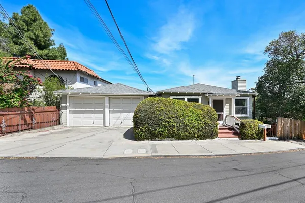 $900,000 | 8230 Vista Drive, La Mesa, CA 91941