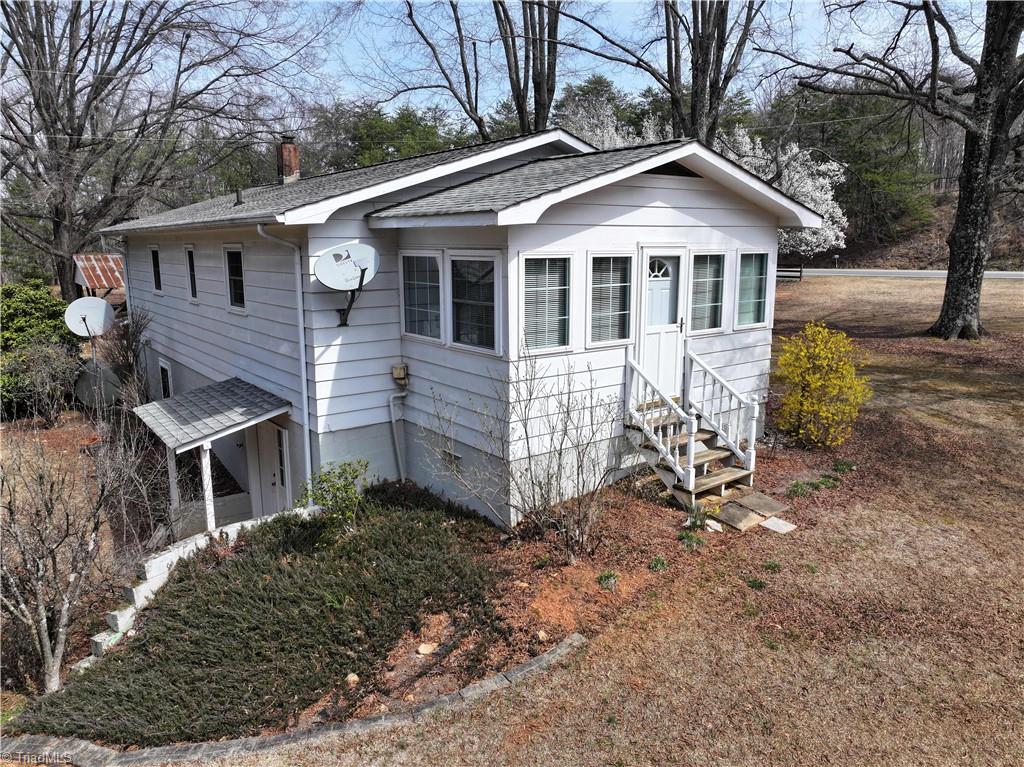 1305 Moores Spring Road Westfield, NC 27053 - Photo 8 of 23 Gallery Image 8
