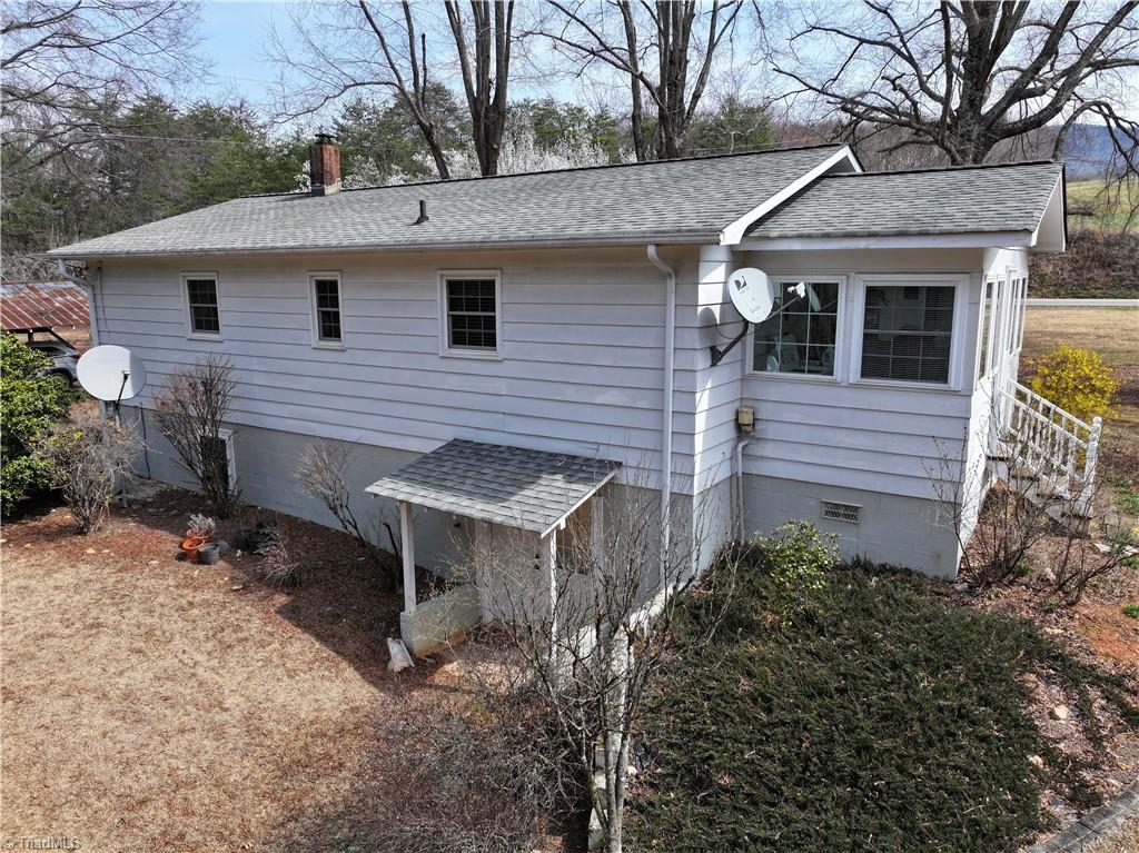 1305 Moores Spring Road Westfield, NC 27053 - Photo 9 of 23 Gallery Image 9