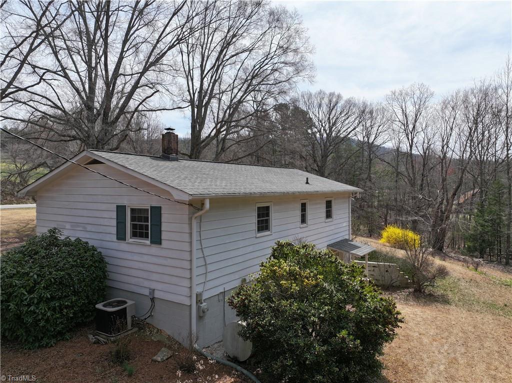 1305 Moores Spring Road Westfield, NC 27053 - Photo 10 of 23 Gallery Image 10