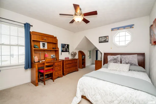 $590,000 | 309 West Copperfield Drive, Dunlap, IL 61525