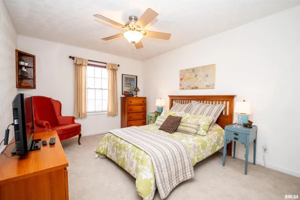 $590,000 | 309 West Copperfield Drive, Dunlap, IL 61525
