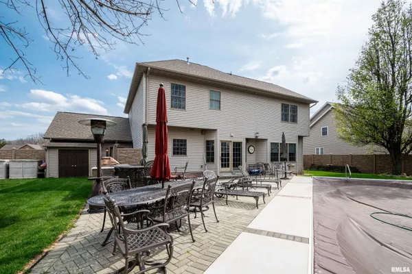 $590,000 | 309 West Copperfield Drive, Dunlap, IL 61525