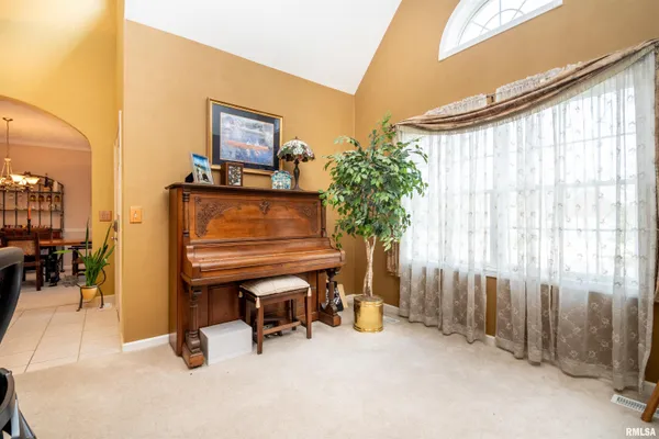 $590,000 | 309 West Copperfield Drive, Dunlap, IL 61525