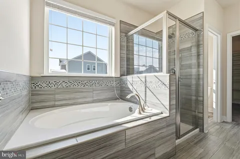 $575,000 | 5544 Old Colony Court, White Plains, MD 20695