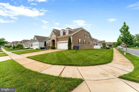 $575,000 | 5544 Old Colony Court, White Plains, MD 20695