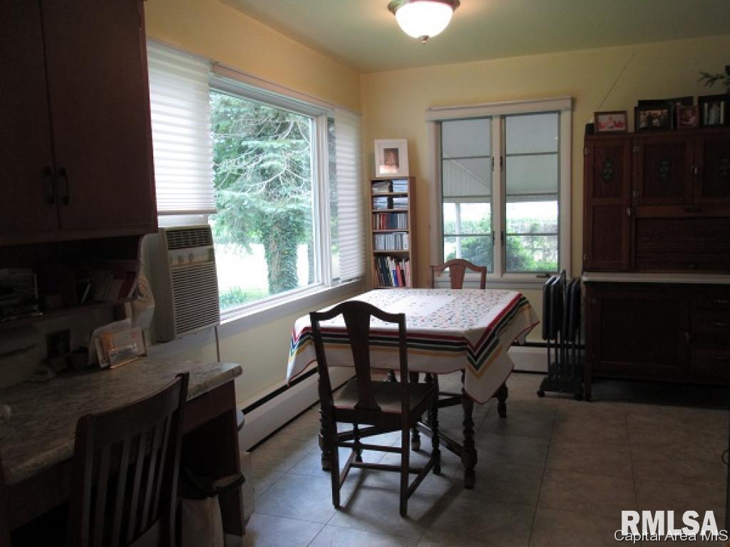 1437 Perbix Road Chapin, IL 62628 - Photo 7 of 32