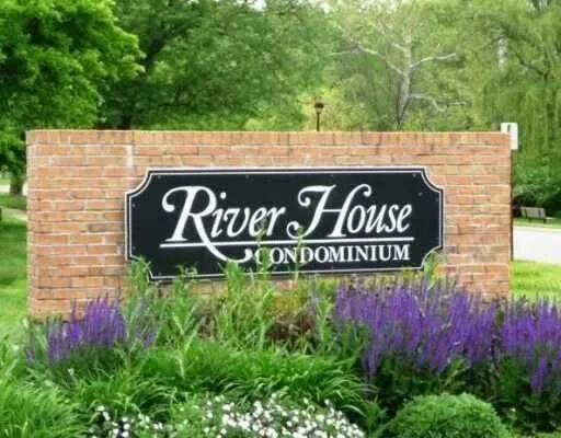 $2,200 | 1209 Island Drive, Unit 104, Ann Arbor, MI 48105