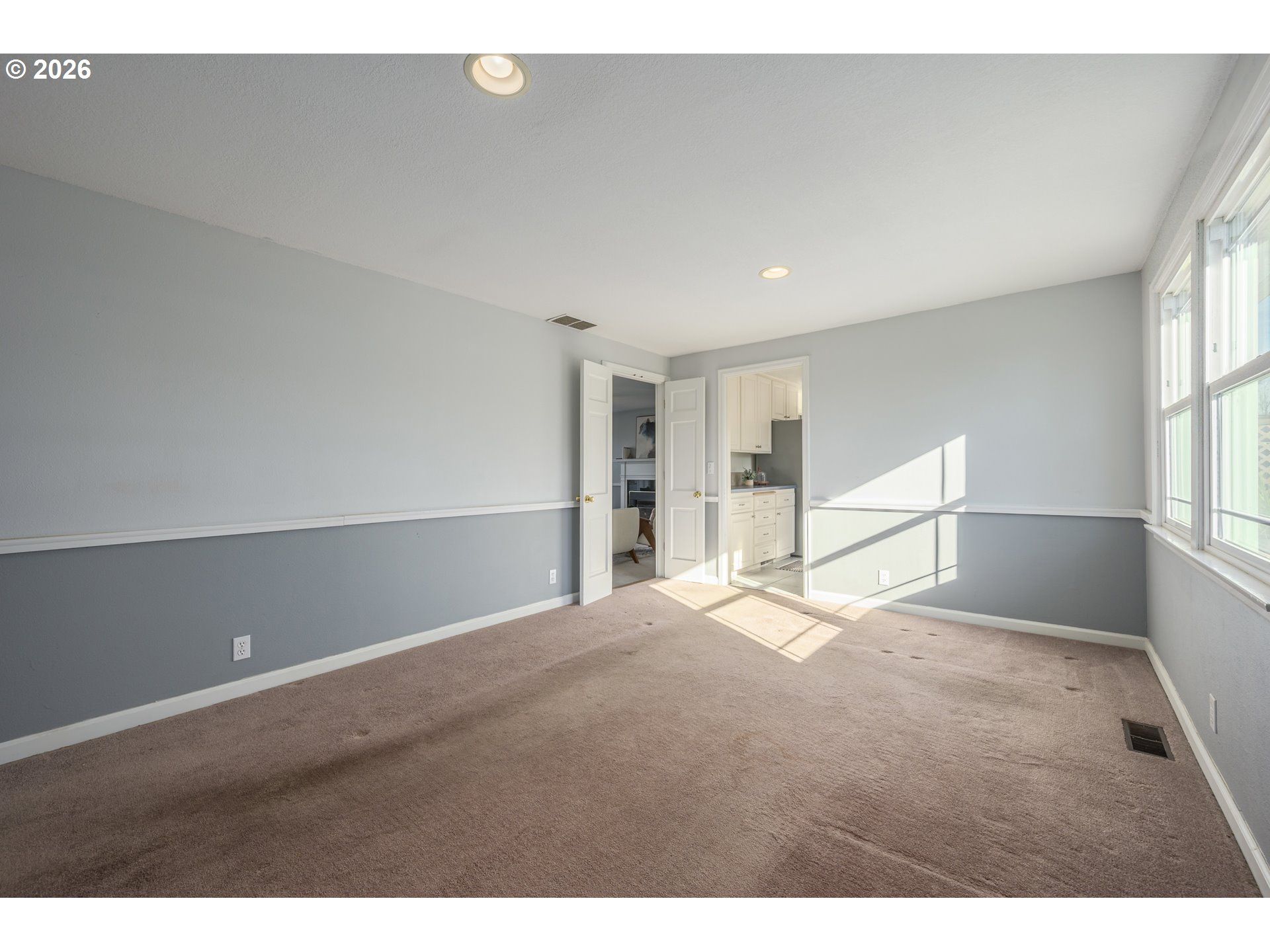 2580 Elysium Avenue Eugene, OR 97401 - Photo 17 of 42
