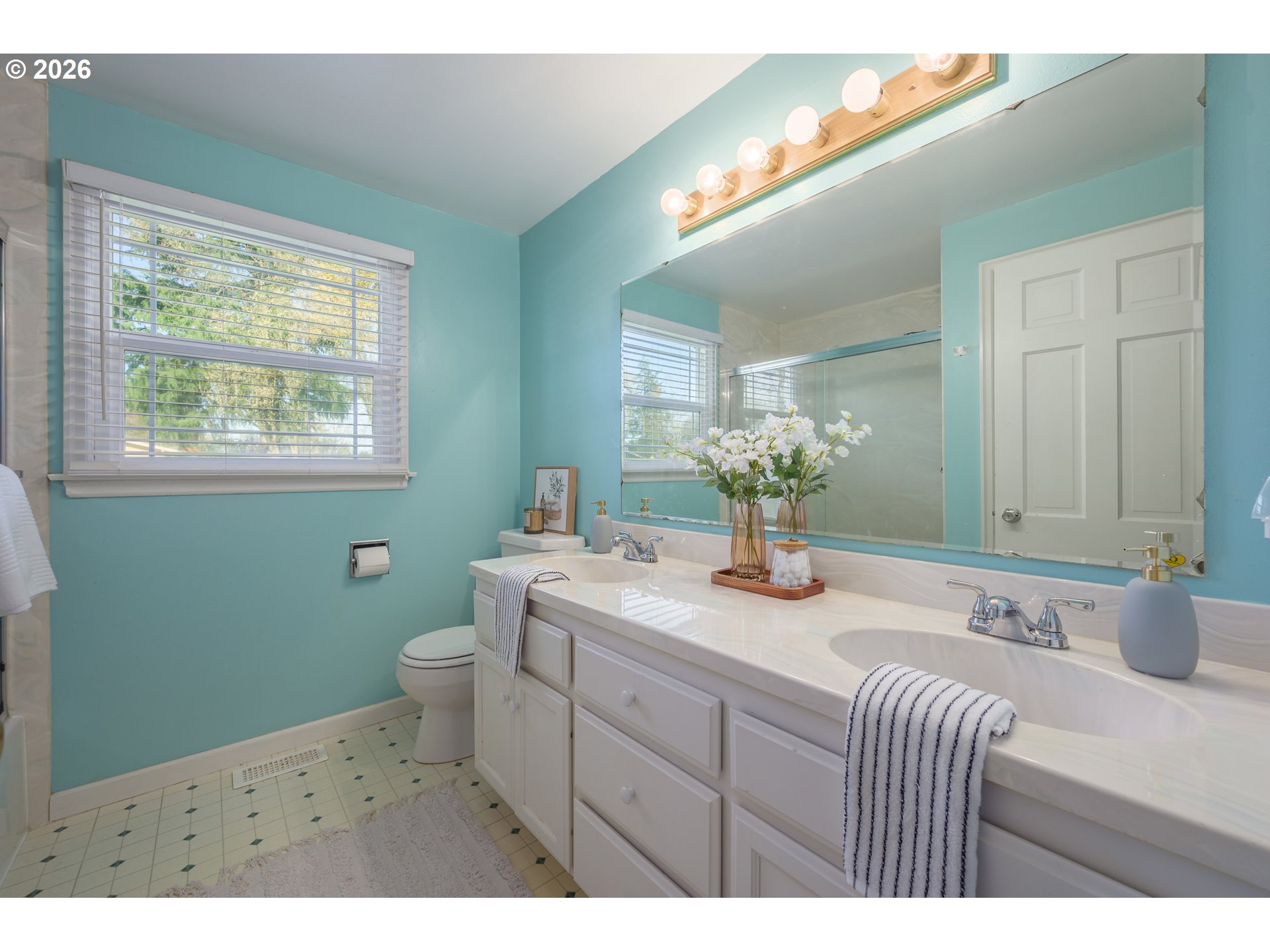 2580 Elysium Avenue Eugene, OR 97401 - Photo 27 of 42