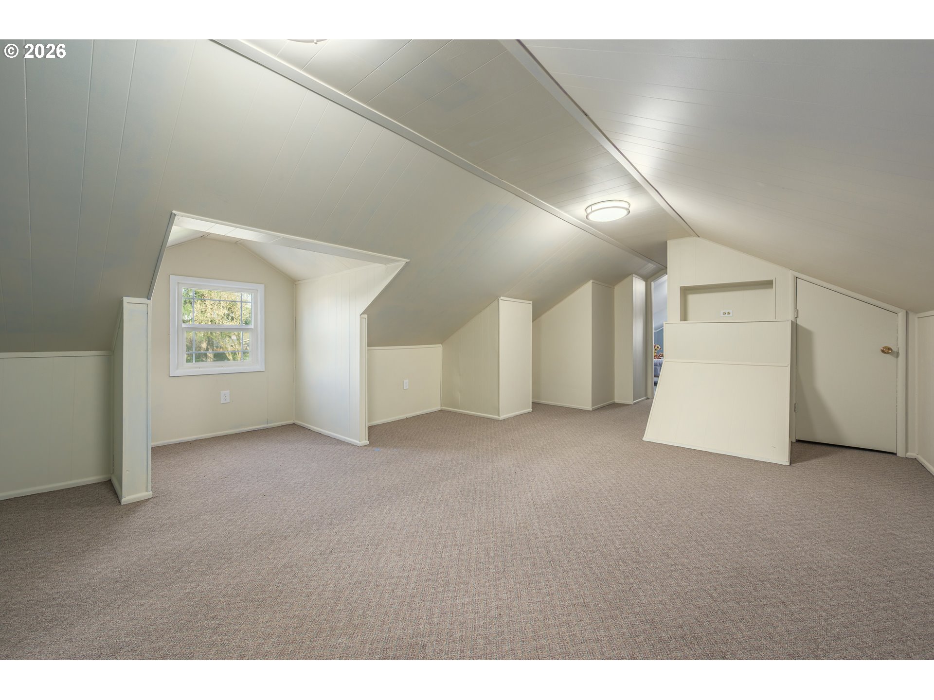 2580 Elysium Avenue Eugene, OR 97401 - Photo 33 of 42