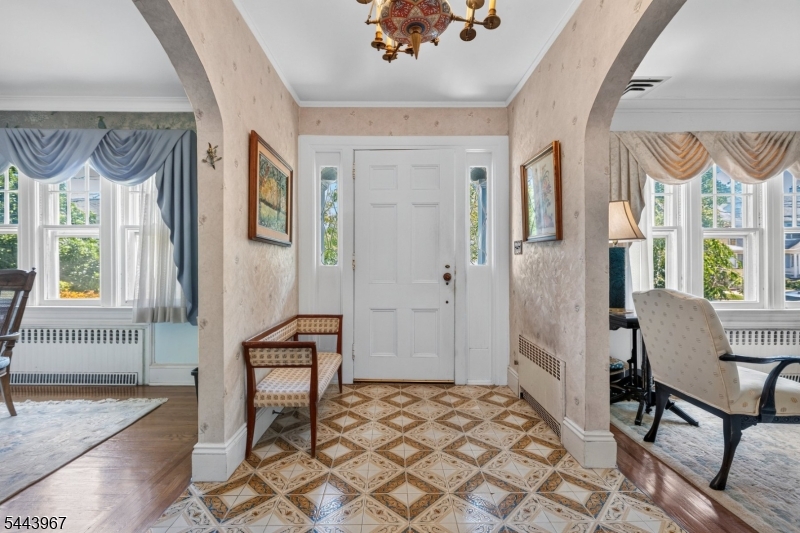 132 Hillside Road Elizabeth, NJ 07208 - Photo 5 of 29