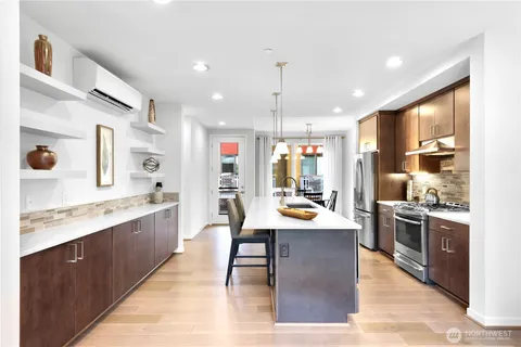 $1,075,000 | 6546 32nd Avenue Northeast, Unit A, Seattle, WA 98115