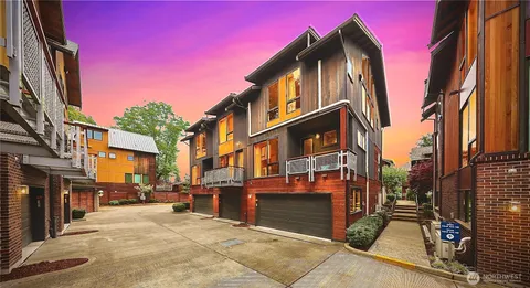 $1,075,000 | 6546 32nd Avenue Northeast, Unit A, Seattle, WA 98115