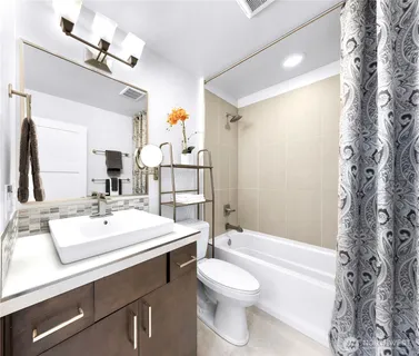 $1,075,000 | 6546 32nd Avenue Northeast, Unit A, Seattle, WA 98115