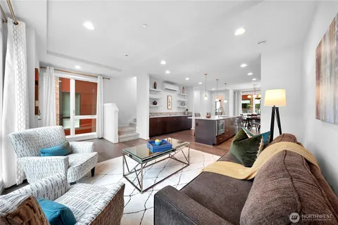 $1,075,000 | 6546 32nd Avenue Northeast, Unit A, Seattle, WA 98115